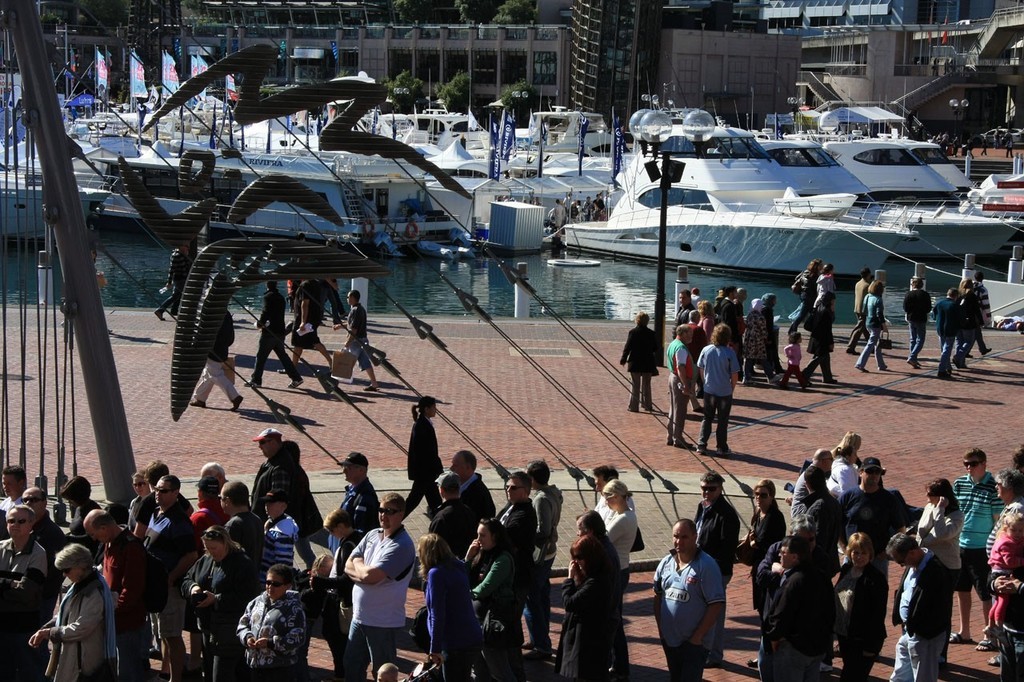 Ticket Queues - 2009 Sydney International Boat Show © Marine Business News . http://www.marinebusinessnews.com